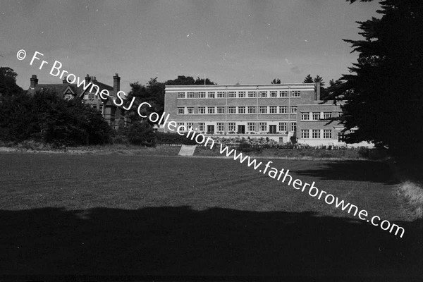 HOLY CHILD CONVENT EXTERIOR